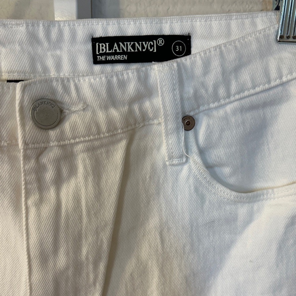 BLANKNYC The Warren High Rise Mid Length White Denim Shorts Raw Hem Size 31 NWT - Picture 3 of 7
